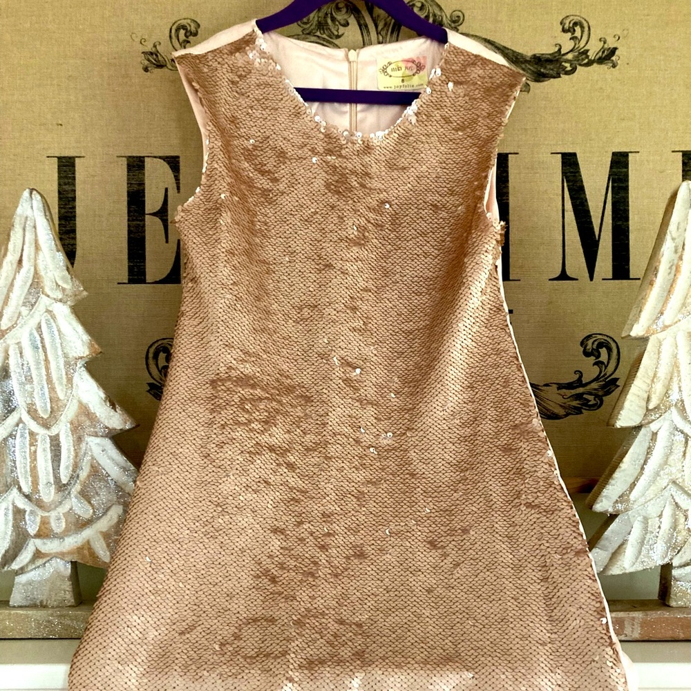 Sweet pale pink sequin sheath by Mia Joy with chiffon underskirt sz 8 like new!